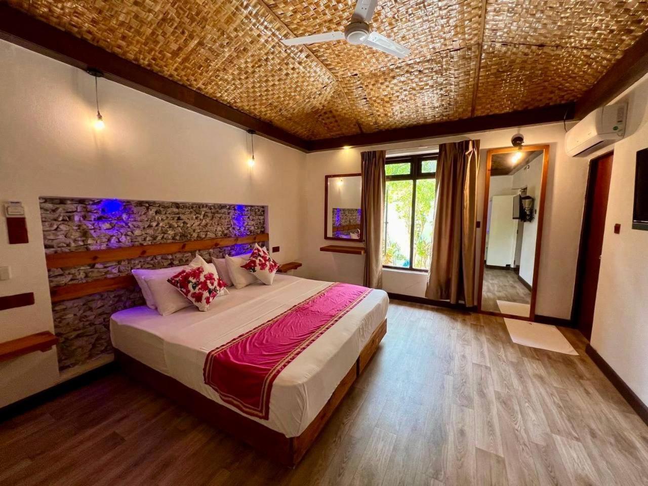 Bougan Villea Retreat Bodufolhudhoo Екстериор снимка