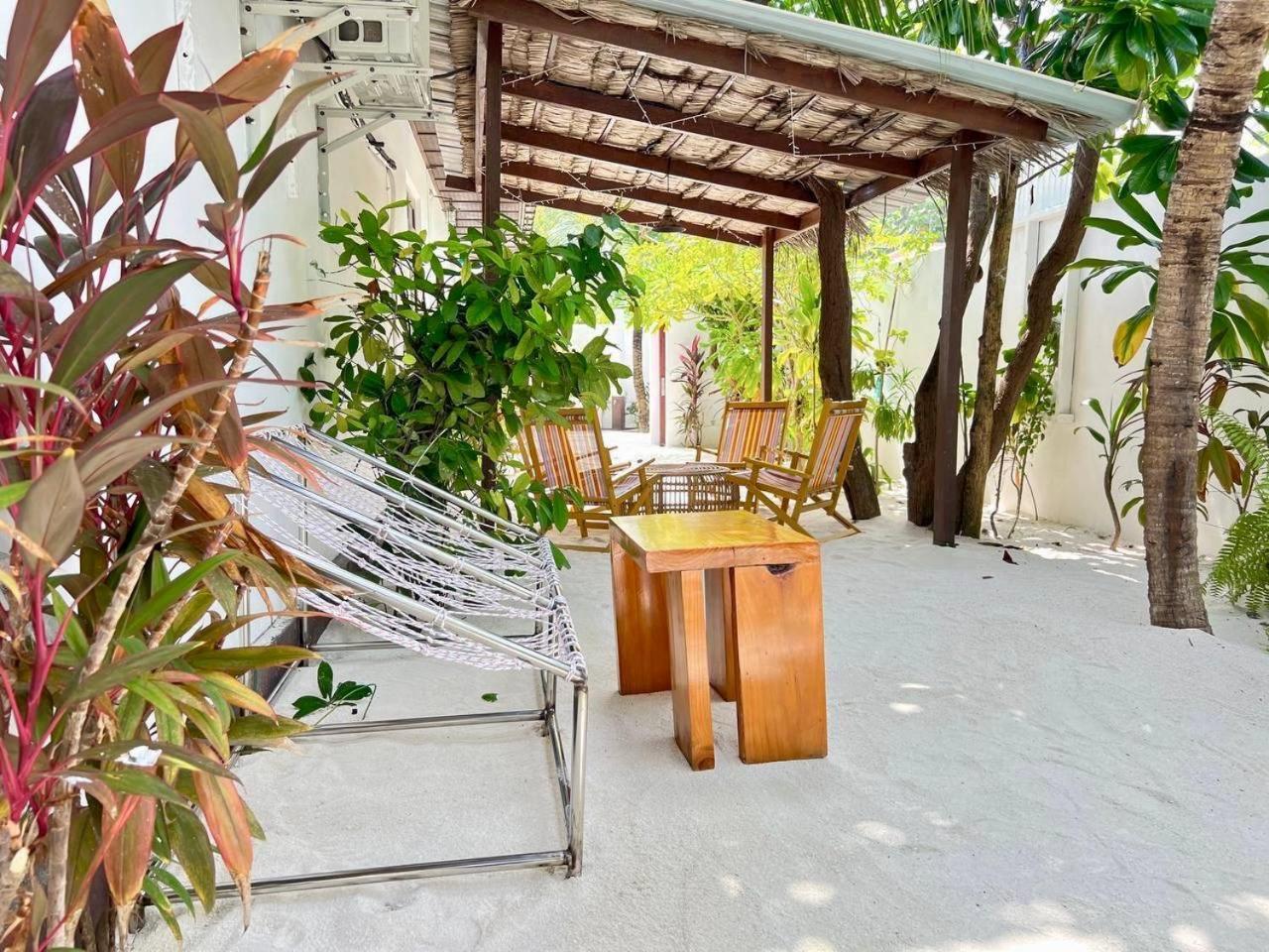 Bougan Villea Retreat Bodufolhudhoo Екстериор снимка